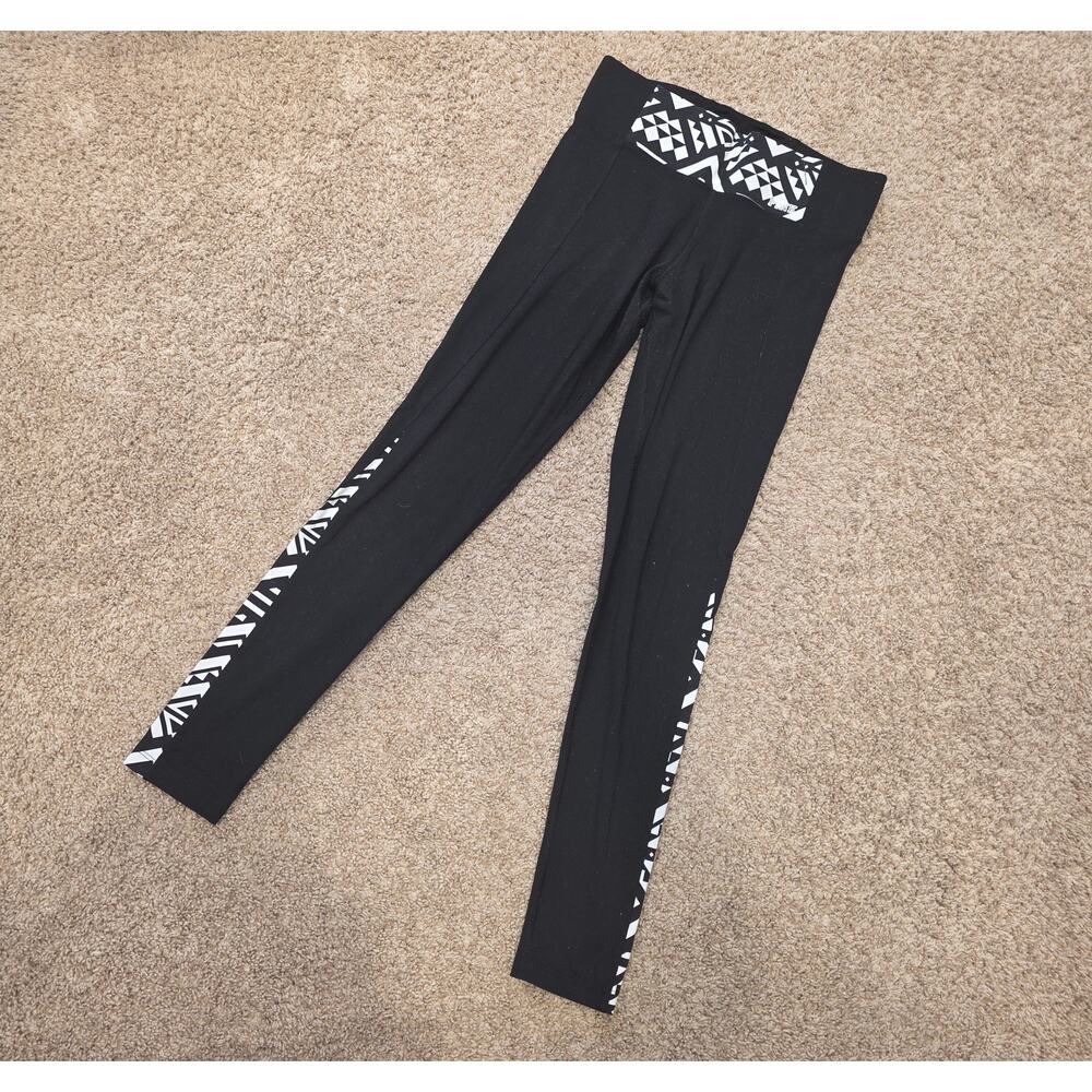 EUC Pink victorias secret‎ black & white, geo print high rise yoga pants, sz Sm